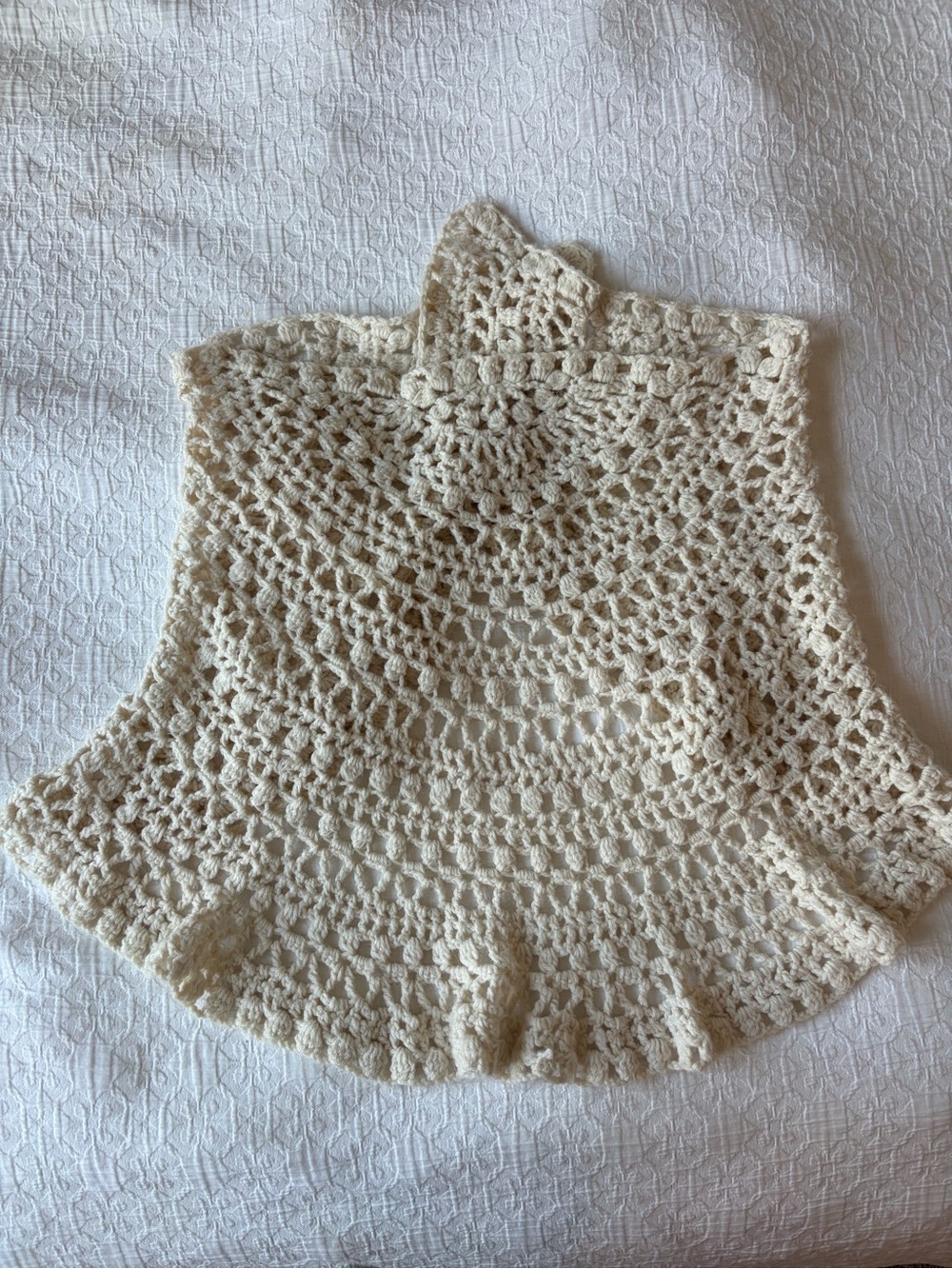 Crochet Mock Neck Sleeveless Camisole in Cream